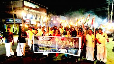 Photo of കോൺഗ്രസ്സ് നൈറ്റ് മാർച്ച്‌ നടത്തി