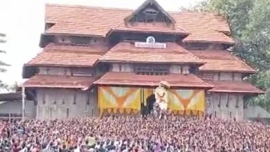 Photo of നെയ്തലക്കാവ് ഭഗവതി വടക്കുന്നാഥ ക്ഷേത്രത്തിൻ്റെ തെക്കേ ഗോപുരനട തുറന്ന് . ഇനി വിസ്മയങ്ങളുടെ രാപകലുകൾ.