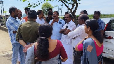 Photo of പ്രതിഷേധത്തിനൊടുവിൽ ഉദ്യോഗസ്ഥർ മുട്ട് മടക്കി…..