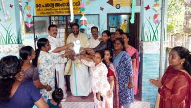 Photo of വാർഡ് മെമ്പറെ അനുമോദിച്ച് ചൈതന്യ അംഗൻവാടി