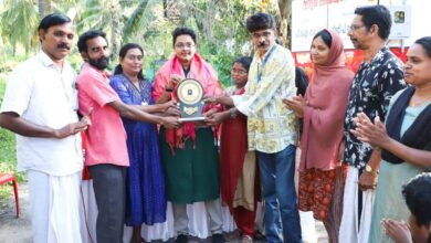 Photo of എൻ്റെ നാട് ഗ്രാമവാർത്തകൾ.പ്രഥമ ‘കർമ്മ ശ്രേഷ്ഠ അവാർഡ്.പി.ഐ സജിതയ്ക്ക്. സമ്മാനിച്ചു
