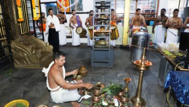 Photo of തൃപ്രയാർ ശ്രീ ഷൺമുഖ സമാജം ഹനുമാൻസ്വാമി ക്ഷേത്രത്തിലെ ഹനുമാൻസ്വാമിയുടെ പ്രതിഷ്ഠാദിന മഹോത്സവം ഭക്ത്യാദരപൂർവ്വം ആഘോഷിച്ചു