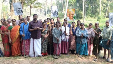 Photo of തൊഴിലുറപ്പ് പദ്ധതി പേര് മാറ്റം സമരവുമായി തൊഴിലാളികൾ.