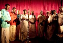 Photo of പെരിങ്ങോട്ടുകര ശ്രീ ആവണങ്ങാട്ടിൽ കളരി തിറവെള്ളാട്ട്.മഹോത്സവത്തോടനുബന്ധിച്ചുള്ള കലാസാംസ്കാരിക പരിപാടികൾ അഡ്വ എ.യു രഘുരാമപ്പണിക്കർ ഭദ്രദീപം കൊളുത്തി ഉദ്ഘാടനം ചെയ്യുന്നു.