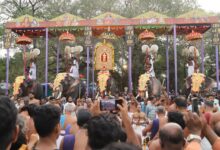 Photo of എടമുട്ടം പാലപ്പെട്ടി അശ്വതി വേല മഹോത്സവത്തോടനുബന്ധിച്ച് നടന്ന എഴുന്നള്ളിപ്പ്.