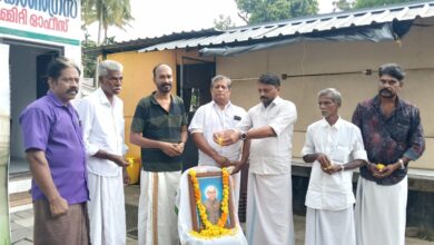 Photo of മുൻ പ്രധാനമന്ത്രി ജവഹർലാൽ നെഹ്റുവിന്റെ ഓർമ്മ ദിനാചരണം നടത്തി