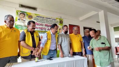 Photo of തളിക്കുളം ലയൺസ് ക്ലബ് പാടത്തിപറമ്പിൽ പാരമ്പര്യ പഞ്ചകർമ്മ ഉഴിച്ചിൽ കേന്ദ്രവും, അനല ഫാർമസ്യൂട്ടിക്കൽസ് പോർക്കളവും സംയുക്തമായി  നാട്ടികയിൽ ആടിമാസ ആയുർവേദ സൗജന്യ മെഡിക്കൽ ക്യാമ്പ്  സംഘടിപ്പിച്ചു