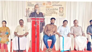 Photo of DYFI നാട്ടിക ബ്ലോക്ക് കമ്മിറ്റിയുടെ നേതൃത്വത്തിൽ വലപ്പാട് ചന്തപ്പടിയിൽ പലസ്തീൻ സ്വാതന്ത്ര്യ സമരത്തിൻ്റെ ഭാവി എന്ന വിഷയത്തിൽ പ്രഭാഷണവും പുസ്തകോത്സവവും സംഘടിപ്പിച്ചു