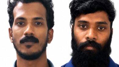 Photo of വീട്ടിൽക്കയറി യുവാവിനെ ചുറ്റികയും ജാക്കി ലിവറും ഉപയോഗിച്ച് തലക്കടിച്ച് കൊലപ്പെടുത്താൻ ശ്രമിച്ച കേസിലെ രണ്ട് പ്രതികൾ അറസ്റ്റിൽ; പ്രതികൾ റിമാന്റിലേക്ക്
