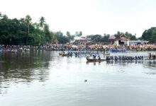 Photo of തൃപ്രയാർ ജലോത്സവം : എ ഗ്രേഡിൽ ഗരുഡനും ബി ഗ്രേഡിൽ വടക്കും പുറവും ജേതാക്കളായി.