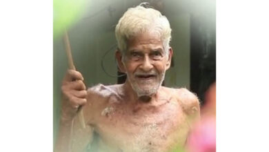 Photo of നൂ​​​​​റാം വ​​​​​യ​​​​​സി​​​​​ലും കൃ​​​​​ഷി ചെ​​​​​യ്ത് മ​​​​​ണ്ണി​​​​​ല്‍ നൂ​​​​​റു​​​​​മേ​​​​​നി വി​​​​​ള​​​​​യി​​​​​ച്ചു പു​​​​​തു​​​​​ത​​​​​ല​​​​​മു​​​​​റ​​​​​യ്ക്കും കാ​​​​​ര്‍ഷി​​​​​ക കേ​​​​​ര​​​​​ള​​​​​ത്തി​​​​​നും മാ​​​​​തൃ​​​​​ക​​​​​യാ​​​​​കു​​​​​ക​​​​​യാ​​​​​ണ് ഉ​​​​​ഴ​​​​​വൂ​​​​​ര്‍ ഇ​​​​​ട​​​​​ക്കോ​​​​​ലി പ​​​​​ന്ത​​​​​നാ​​​​​നി​​​​​ക്ക​​​​​ല്‍ നാ​​​​​രാ​​​​​യ​​​​​ണ​​​​​ന്‍ നാ​​​​​യ​​​​​ര്‍.