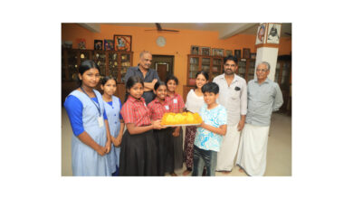 Photo of മട്ടുപ്പാവിലെ പൂ കൃഷിക്ക് നൂറുമേനി വിളവ്.
