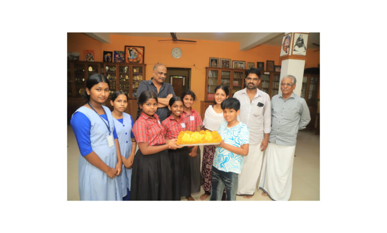 Photo of മട്ടുപ്പാവിലെ പൂ കൃഷിക്ക് നൂറുമേനി വിളവ്.