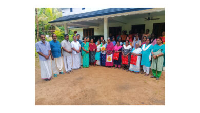 Photo of തൊഴിലുറപ്പ് തൊഴിലാളികൾക്ക് ഓണകോടി വിതരണം ചെയ്തു