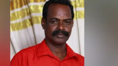 Photo of മദ്യത്തിൻ്റെ അളവിനെ ചൊല്ലി തർക്കം, ബാറിലെ സെക്യൂരിറ്റി ജീവനക്കാരുടെ മർദ്ദനമേറ്റയാൾ മരിച്ചു. രണ്ട് പേർ പിടിയിൽ.