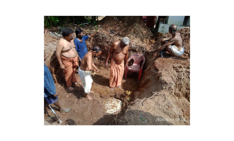 Photo of തളിക്കുളം ശ്രീ ധർമ്മശാസ്താ ക്ഷേത്രത്തിലെ വിഷ്ണുമായ, കരിങ്കുട്ടി, വീരഭദ്രൻ എന്നീ സ്വാമിമാരുടെ ക്ഷേത്രം പുനരുദ്ധാരണപ്രവർത്തനങ്ങൾ ആരംഭിച്ചു.